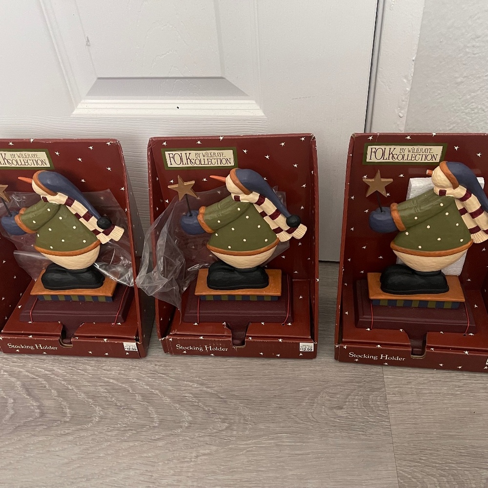 FOLK Williray Collection - Christmas Snowman stocking holder